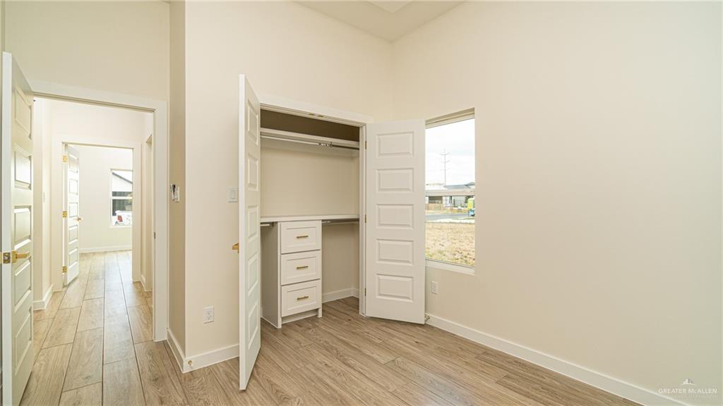 Photo 16 of 2820 Alyna Avenue