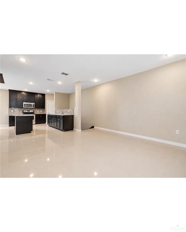 Photo 3 of 1201 Camellia Avenue #2