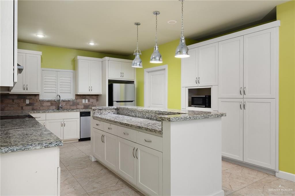 Photo 8 of 2512 C Street