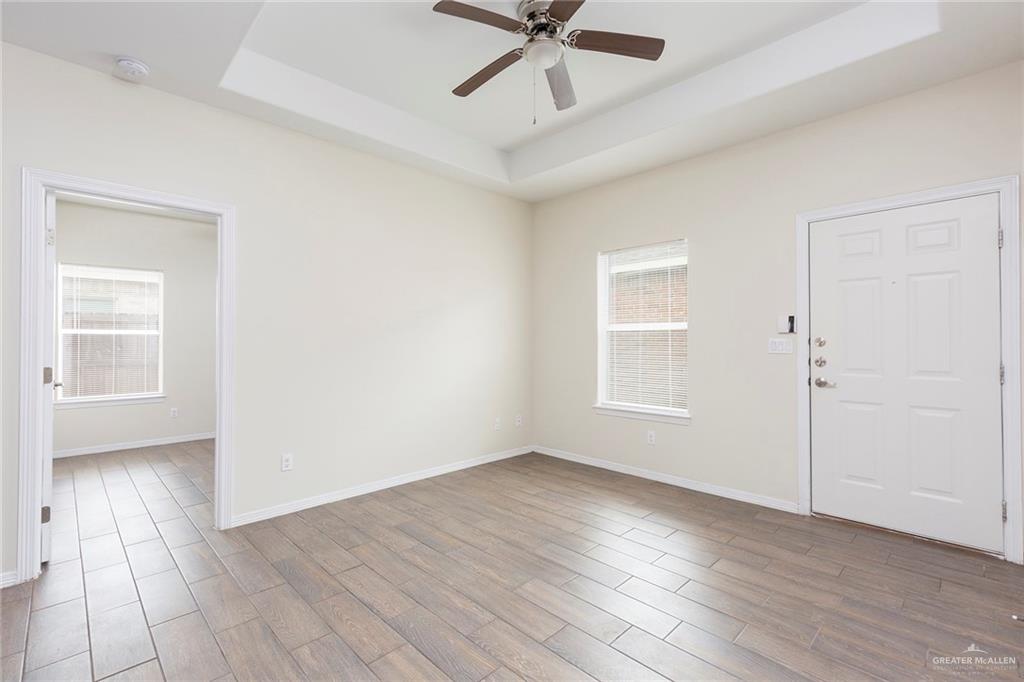 Photo 4 of 1802 Cortlandt Street
