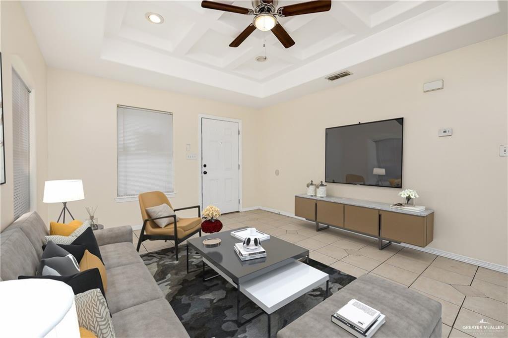 Photo 3 of 3115 Diamondhead Avenue
