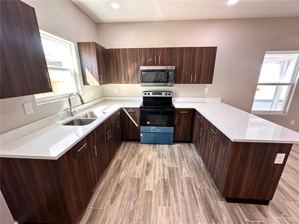 Photo 3 of 4004 Walnut Avenue #3