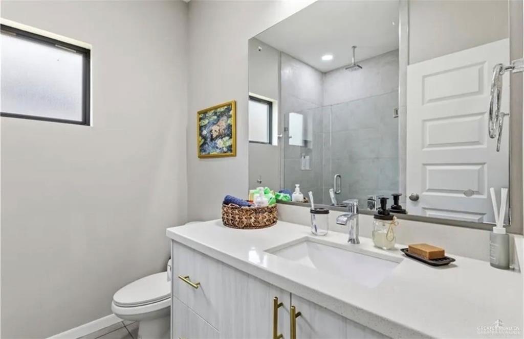 Photo 10 of 2615 Garman Street