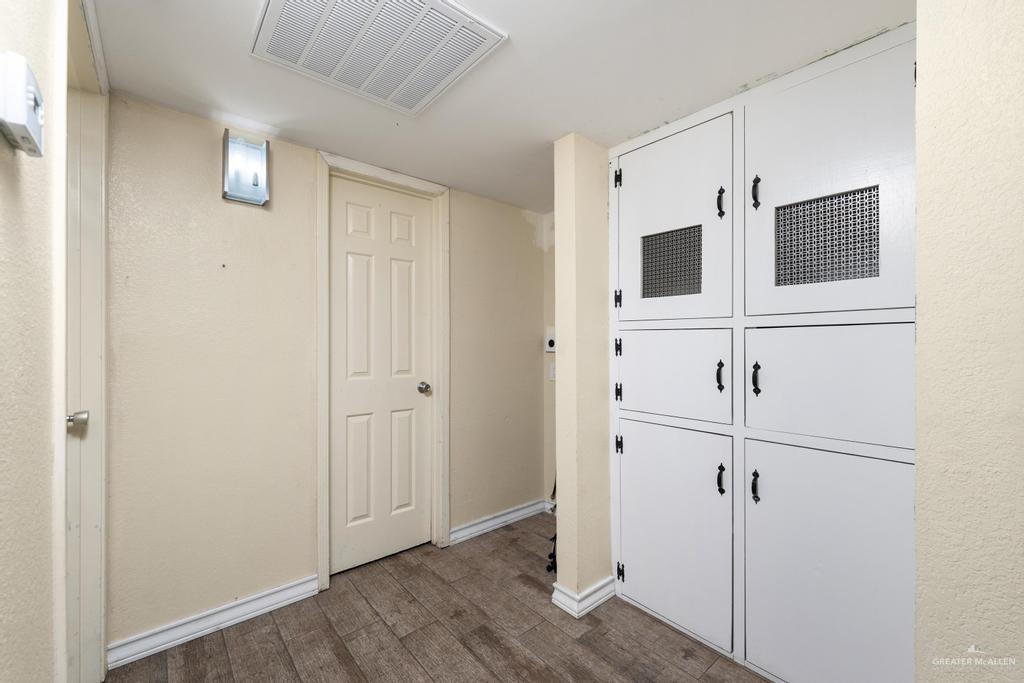 Photo 3 of 109 Gardenia Street #101