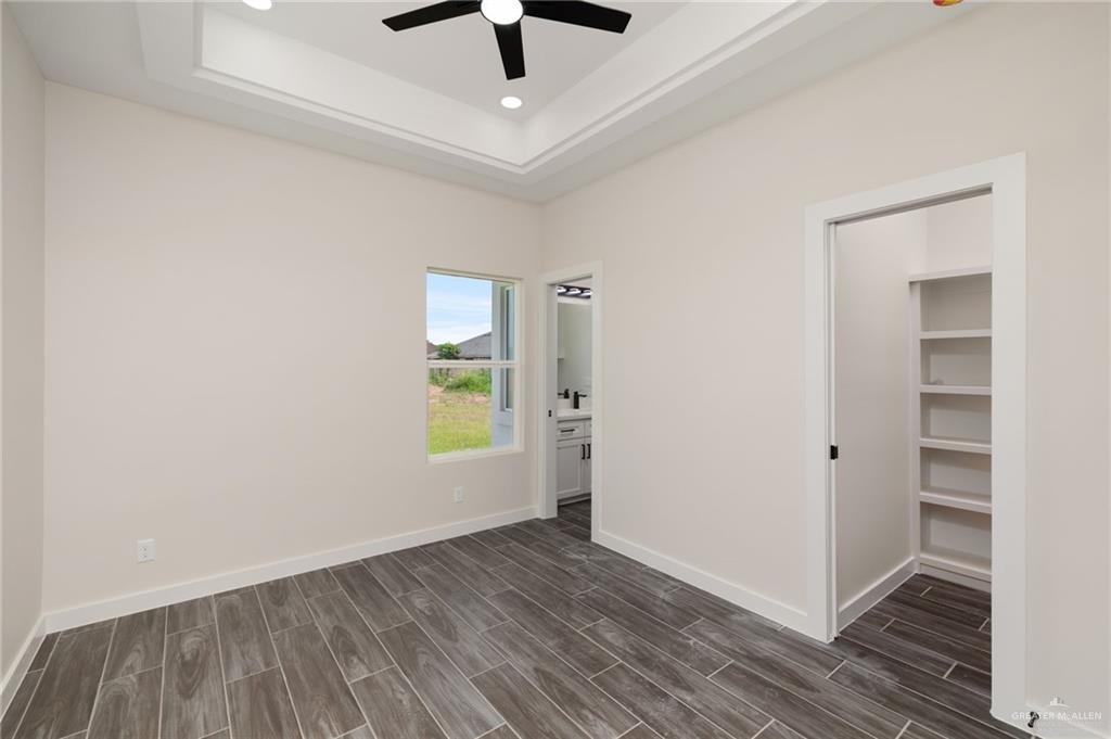 Photo 12 of 2907 Dhalia Drive