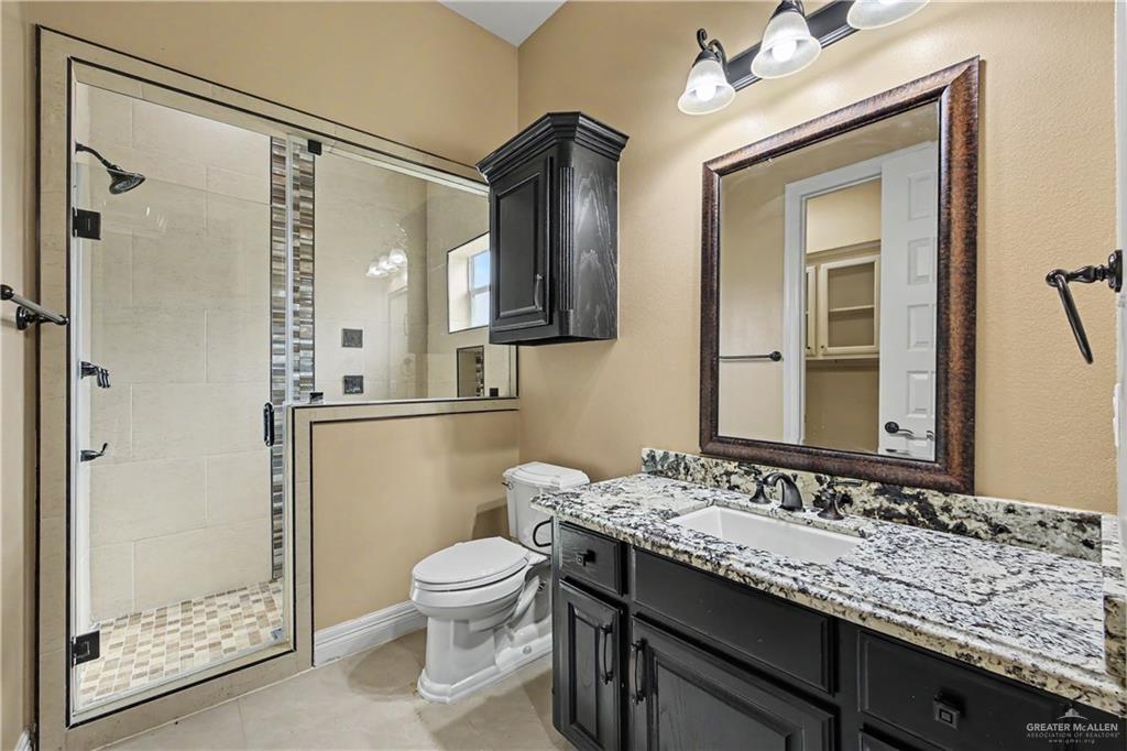 Photo 13 of 1501 Gardenia Street