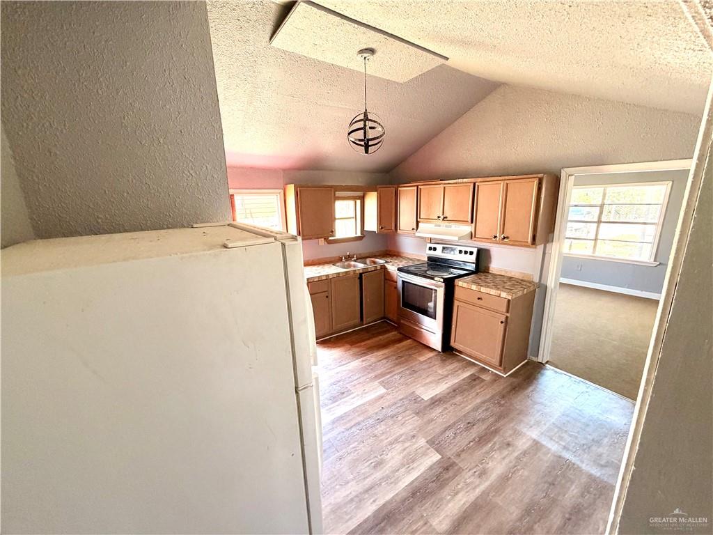 Photo 10 of 10837 Palmas Street