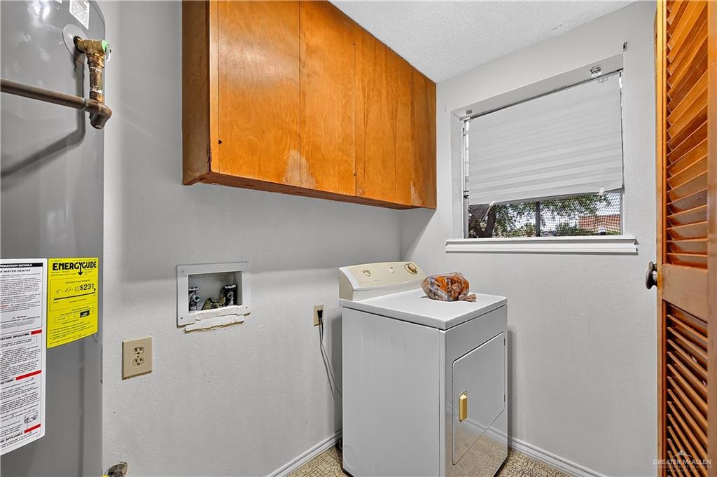 Photo 19 of 415 Doherty Avenue