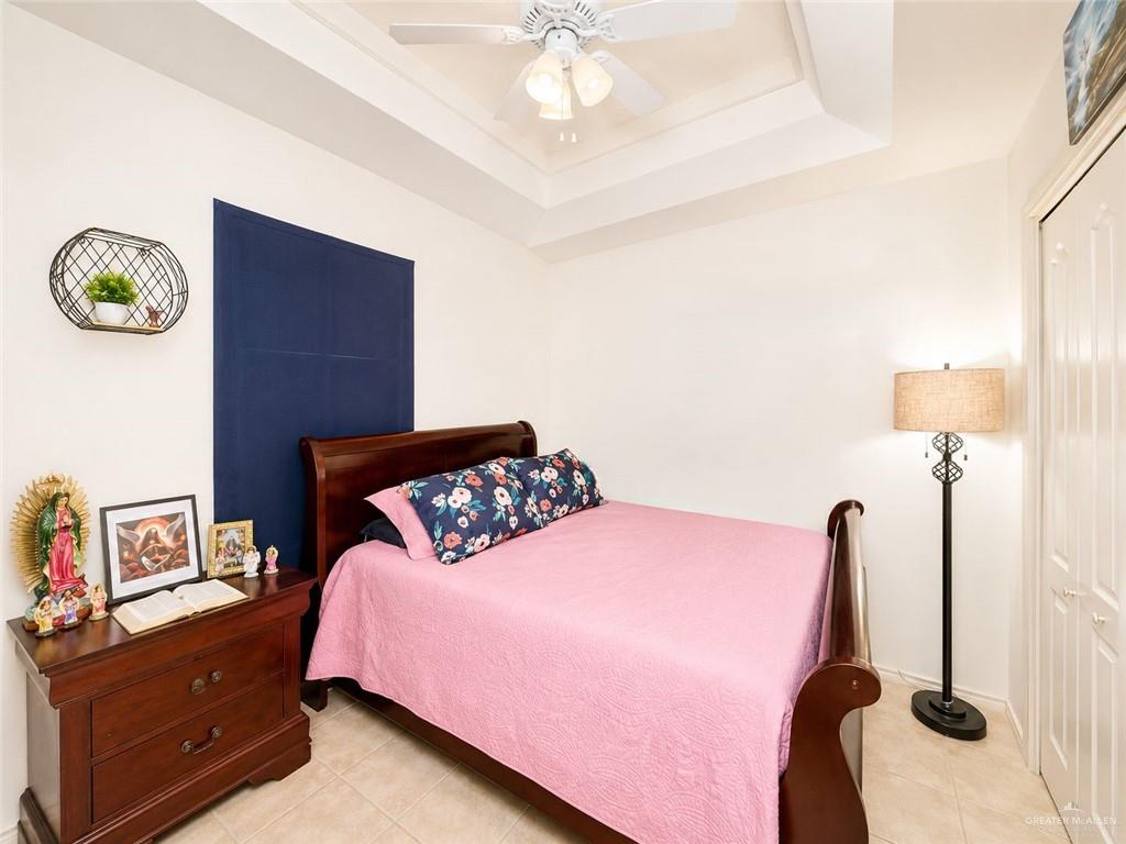 Photo 14 of 732 Huisache Street