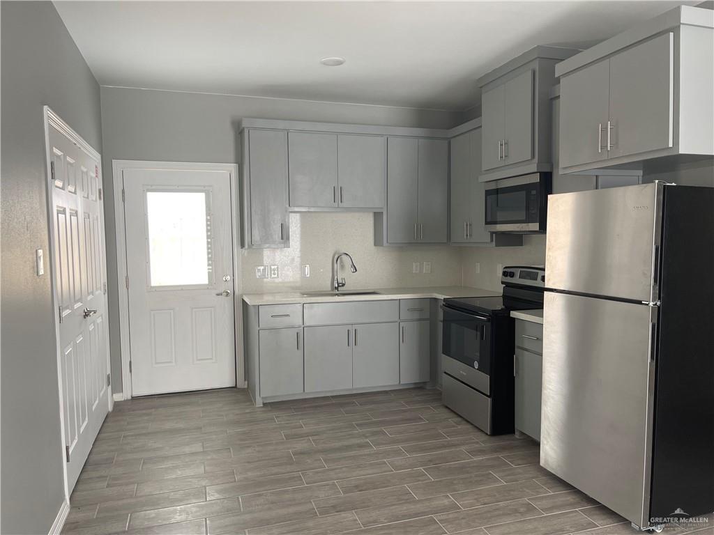 Photo 7 of 1805 Angelina Drive