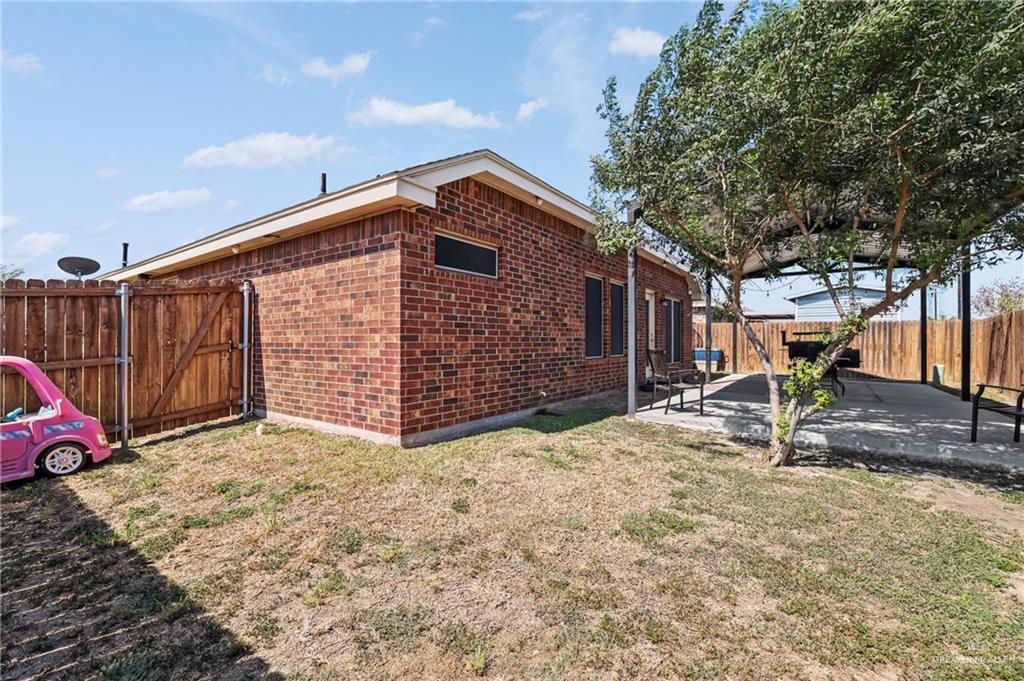 Photo 16 of 2508 Del Oro Drive
