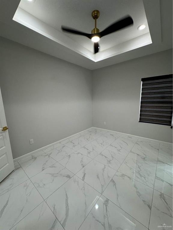 Photo 6 of 5712 Northwestern Avenue #4