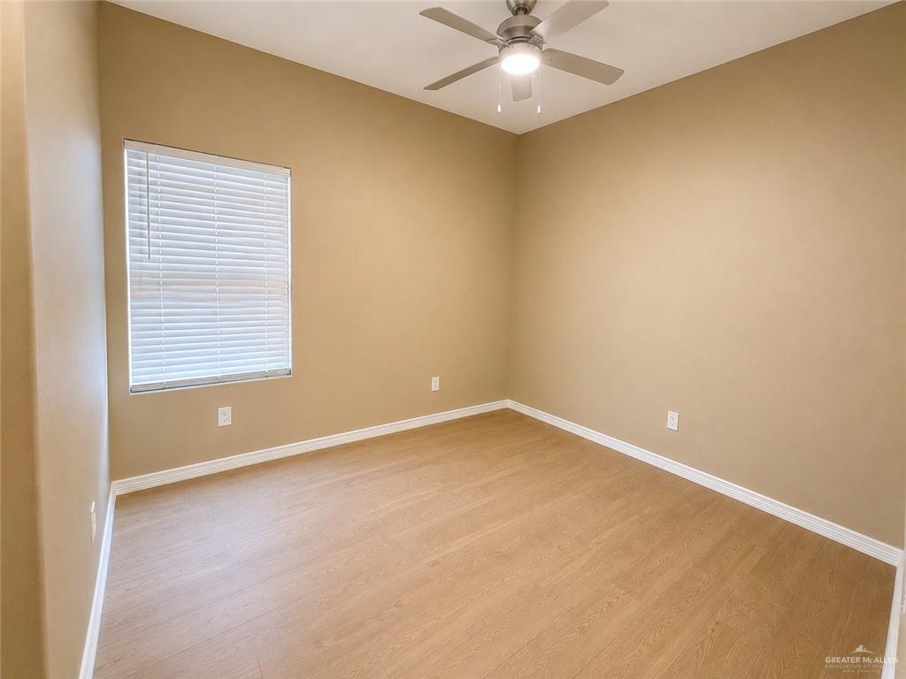 Photo 9 of 3101 Sandlewood Street #1