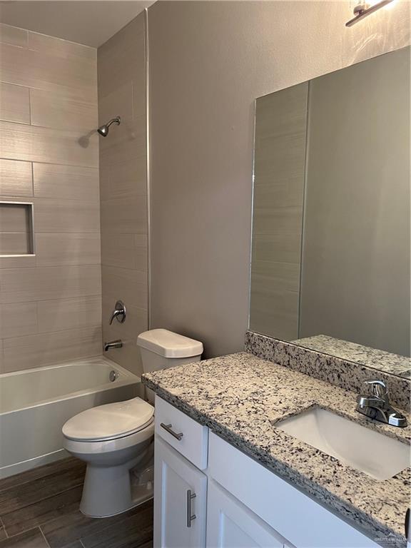 Photo 5 of 2108 Redbud Lane