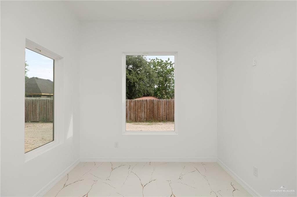 Photo 7 of 3107 Ebano Avenue