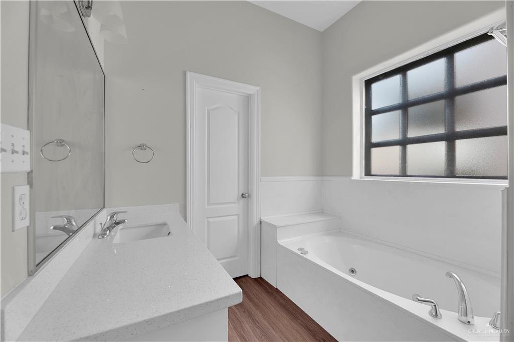 Photo 12 of 2621 Easy Street
