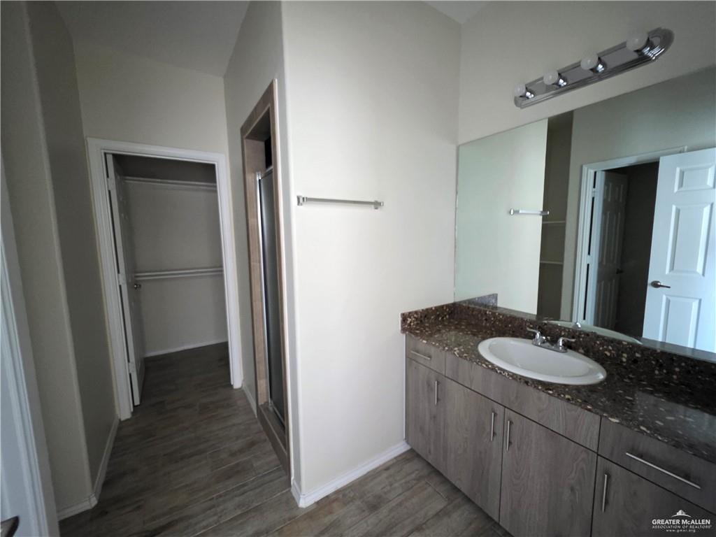 Photo 7 of 5005 Hiawatha Drive #3