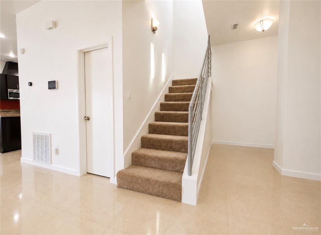 Photo 10 of 5132 Shalom Drive