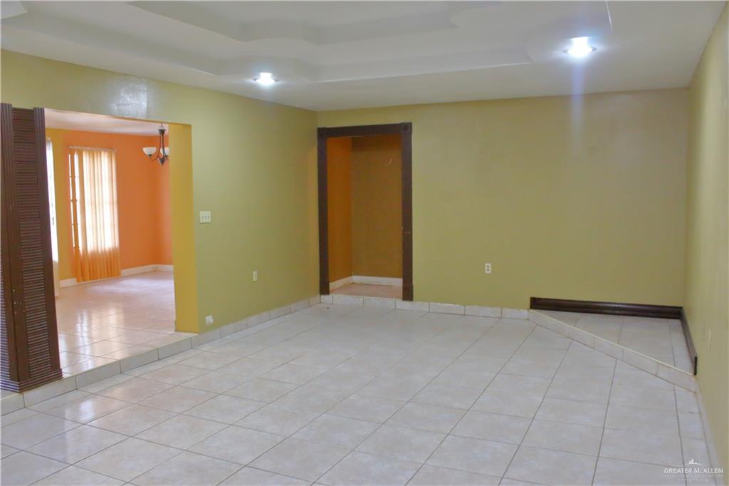 Photo 4 of 2270 Anacua Circle
