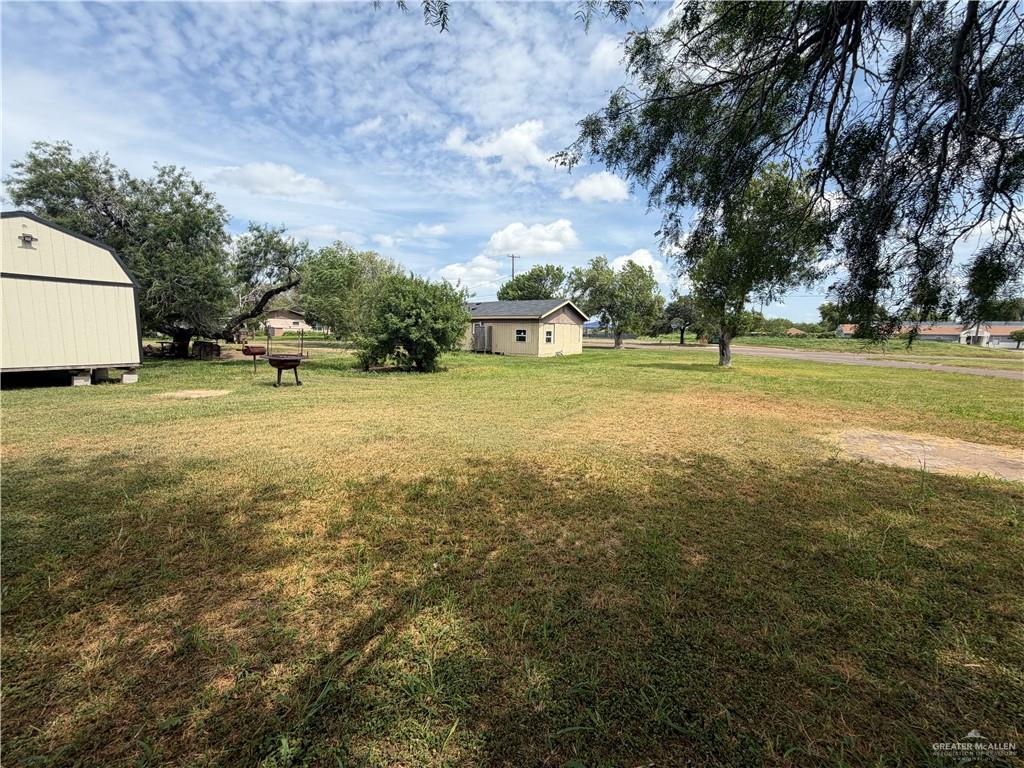 Photo 11 of 1409 Silver Avenue