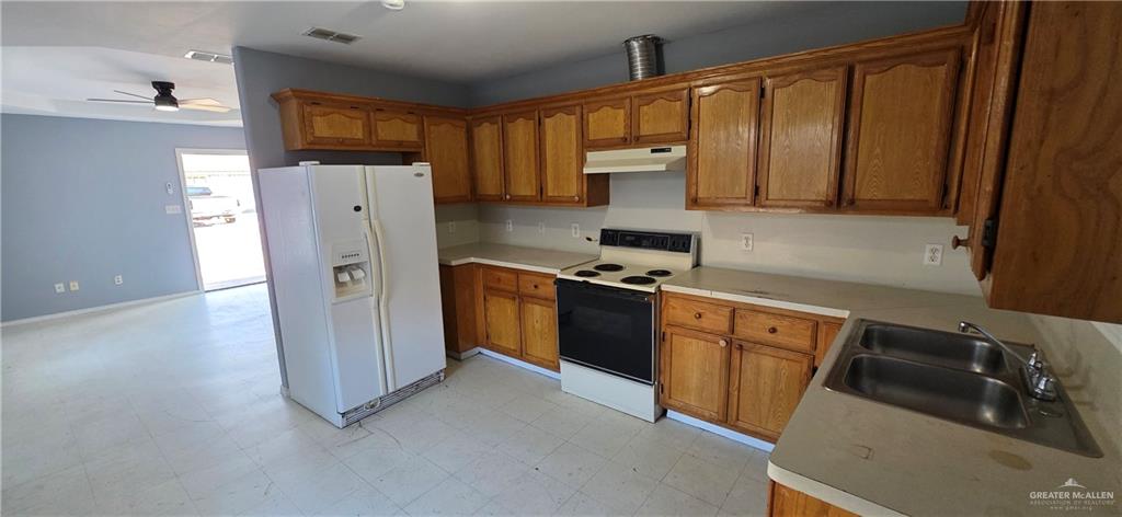 Photo 28 of 209 Bluebonnet Street