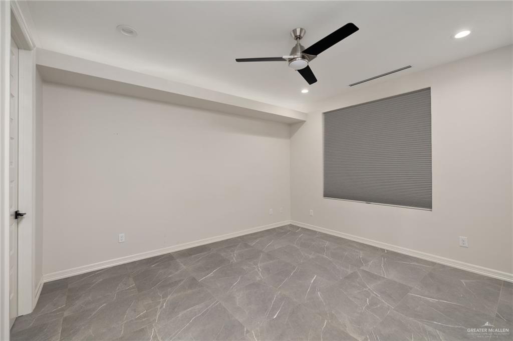 Photo 7 of 2213 Corales Street
