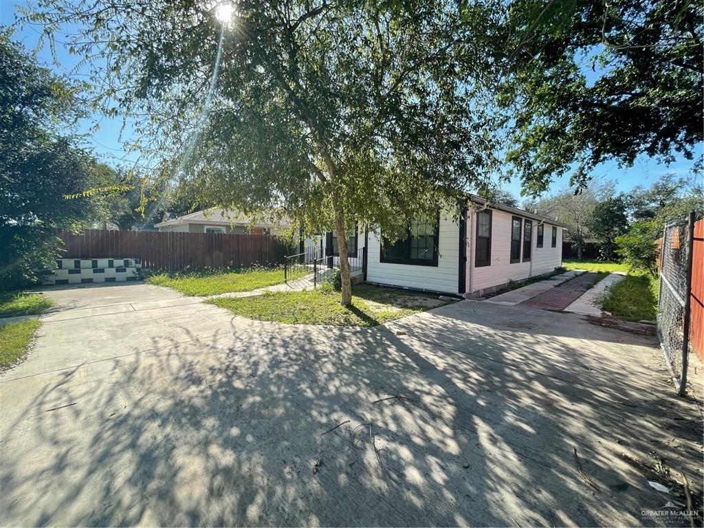 Photo 4 of 313 17th Street