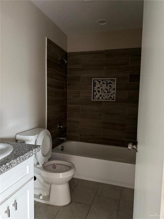 Photo 13 of 906 Tom Landry Street #1
