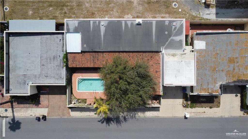 Photo 4 of 805 IJ Street