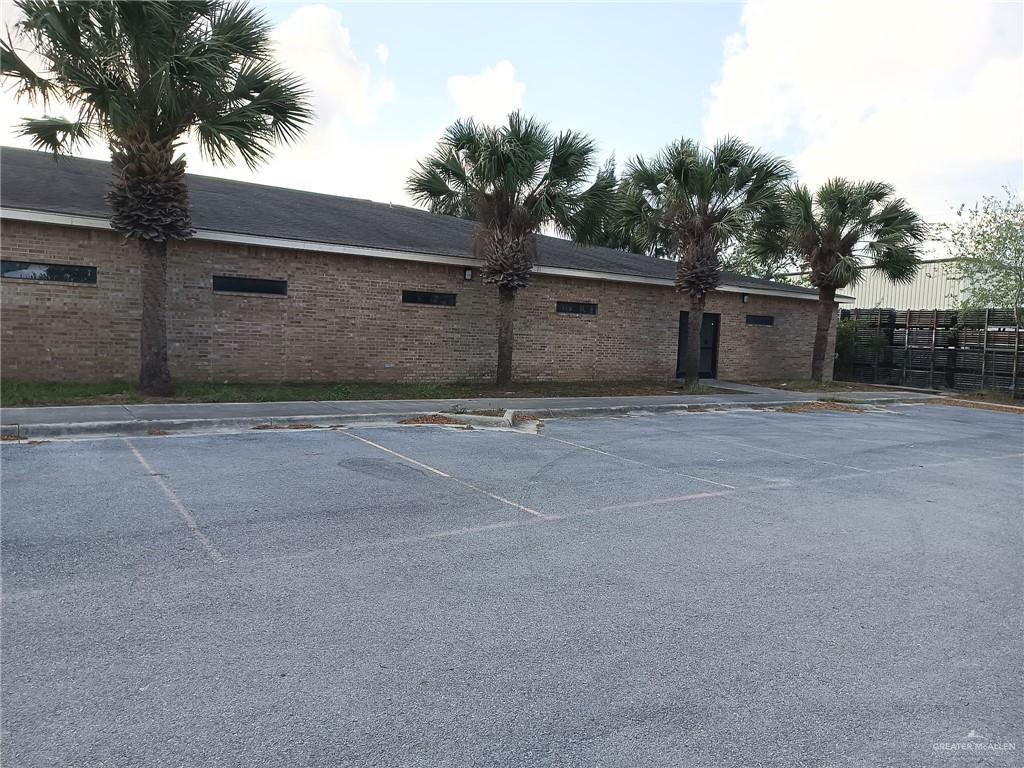 Photo 21 of 1060 Mackintosh Drive