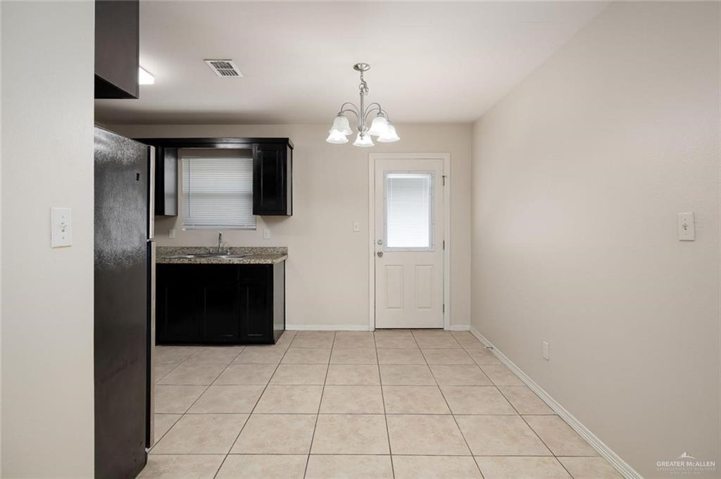 Photo 4 of 2208 Taxco Court #3