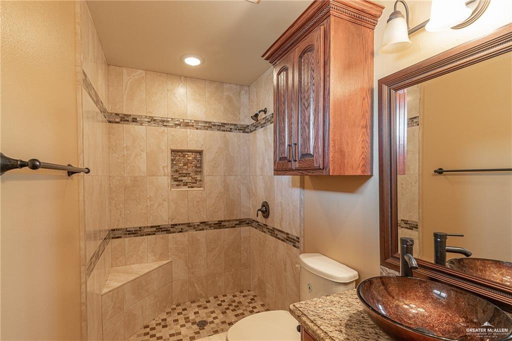 Photo 9 of 613 El Sendero Drive