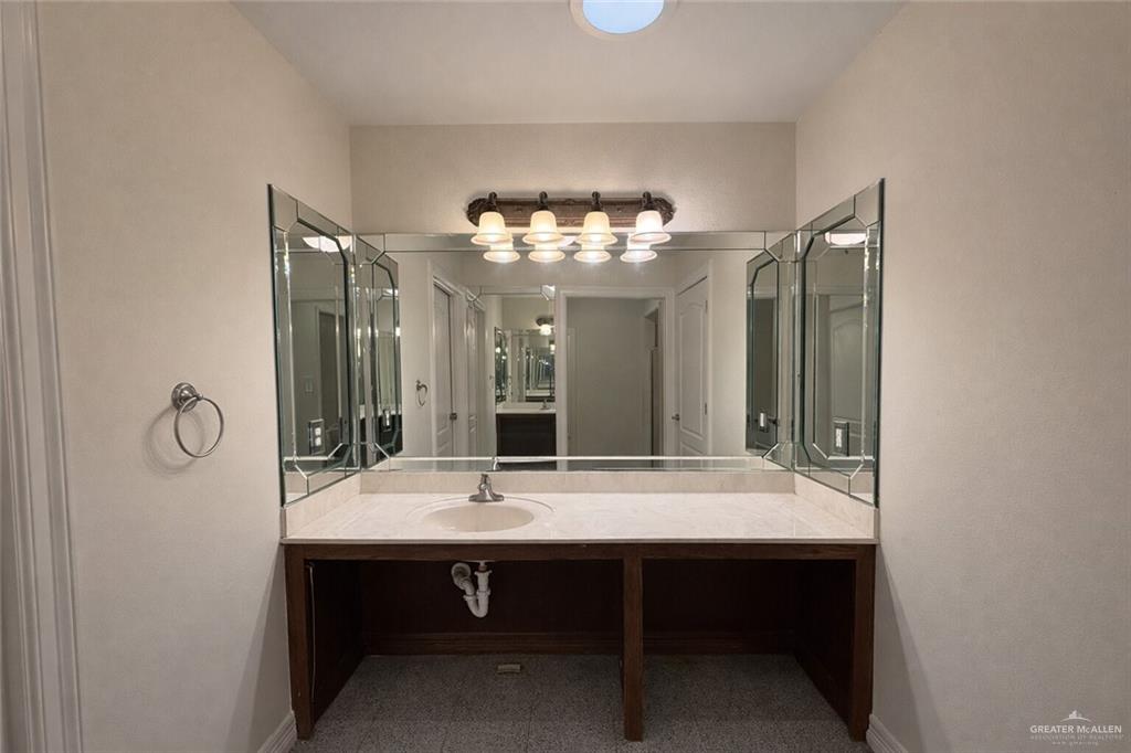 Photo 13 of 4701 Date Palm Avenue