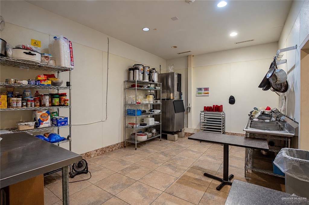 Photo 15 of 2510 Freddy Gonzalez Drive #2510B