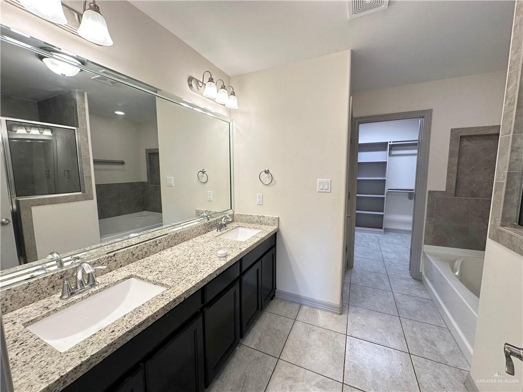 Photo 8 of 2205 Primrose Drive