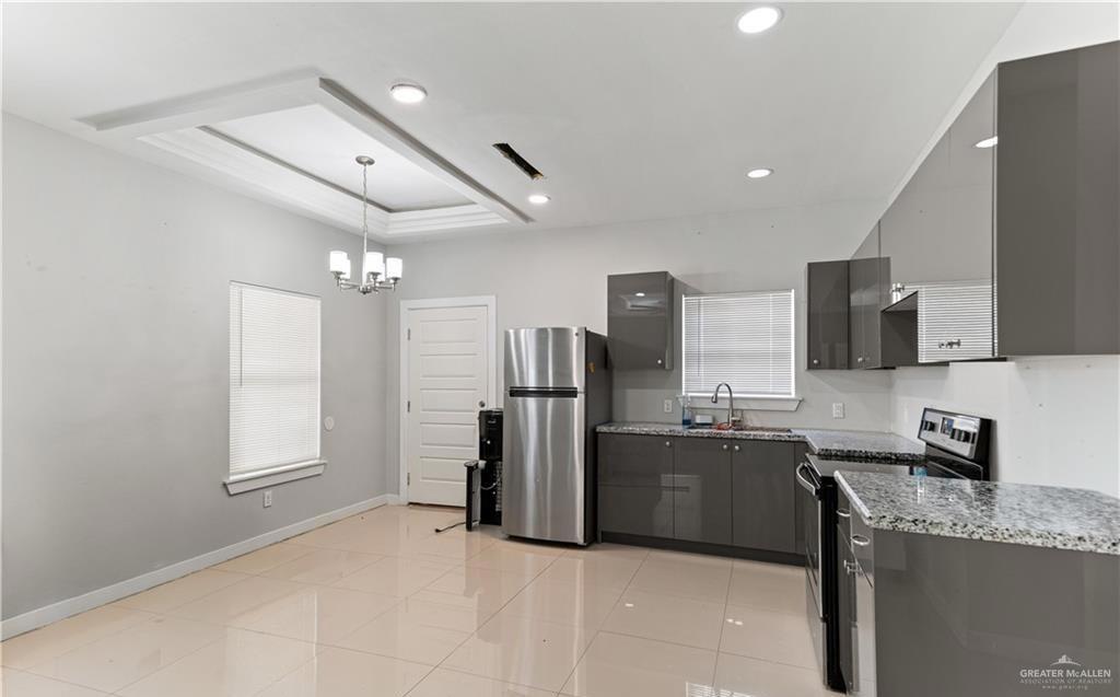 Photo 4 of 1908 Harrison Street #2