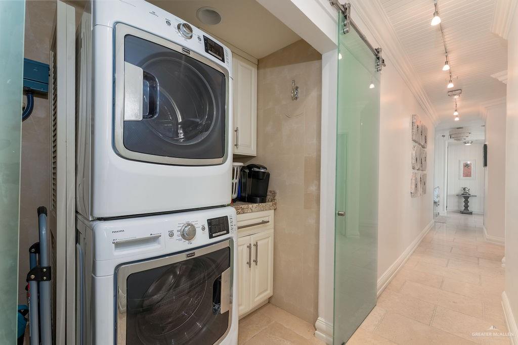 Photo 18 of 334 Padre Boulevard #402