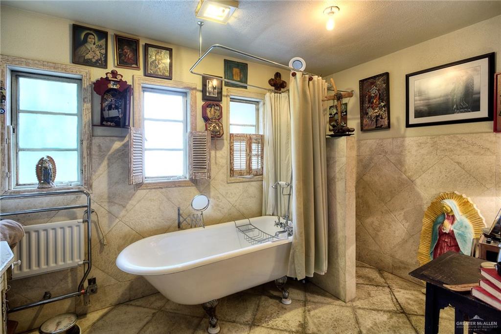 Photo 6 of 701 15th Street