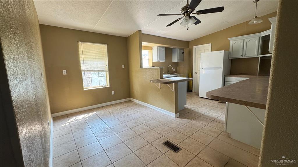 Photo 5 of 1608 Cypress Drive