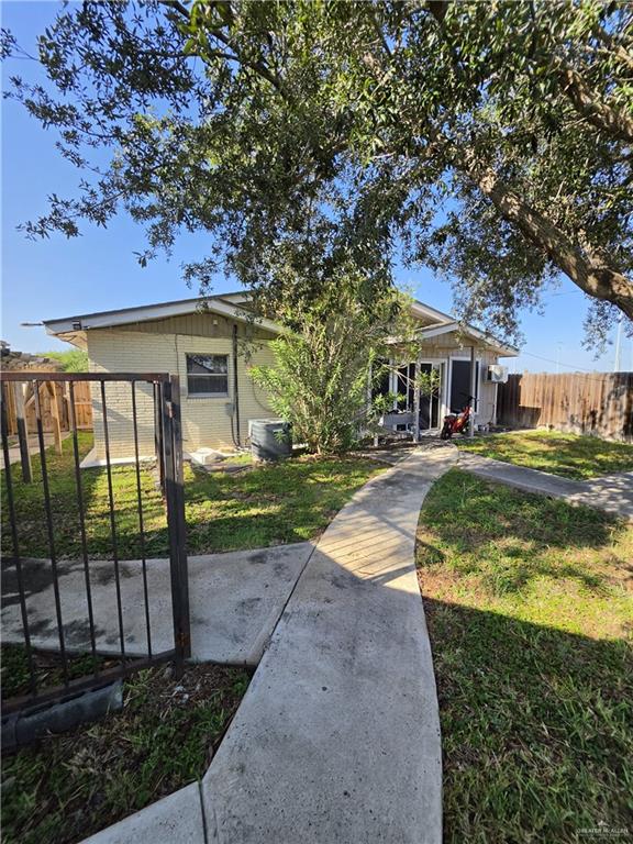 Photo 11 of 1121 Mahl Street