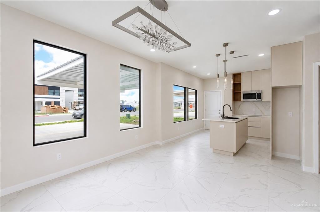 Photo 3 of 4309 Heron Avenue #1