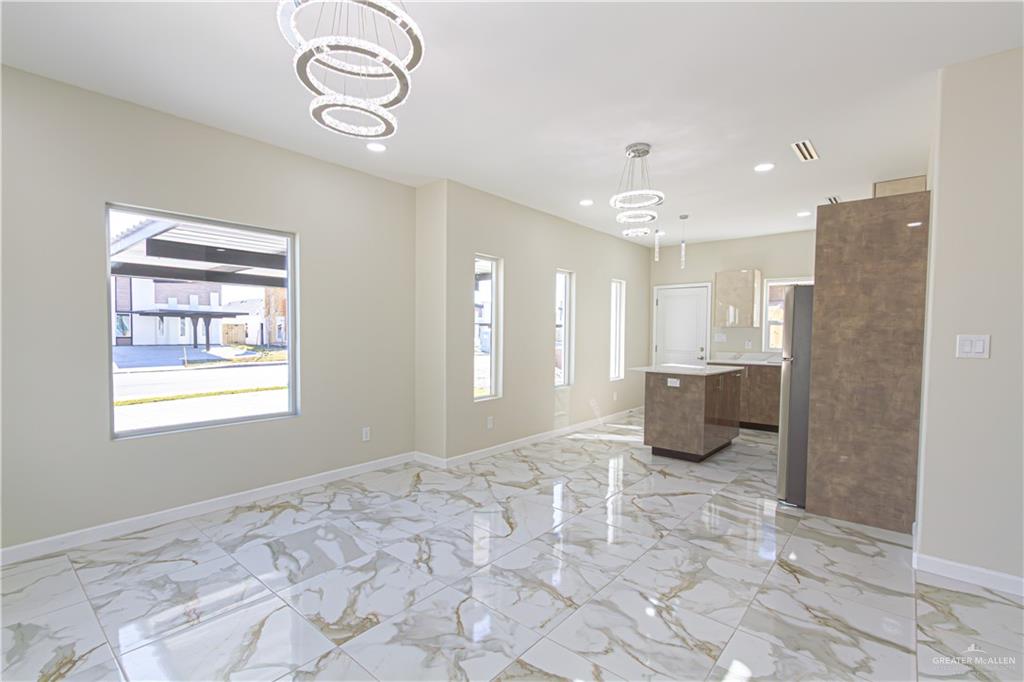 Photo 4 of 404 Emerald Avenue #2