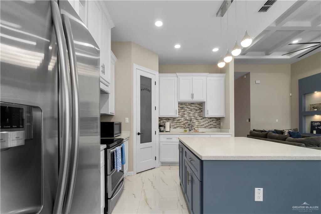 Photo 13 of 5505 Baylor Avenue