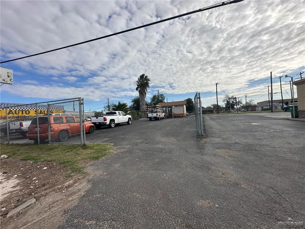Photo 4 of 2200 Cage Boulevard