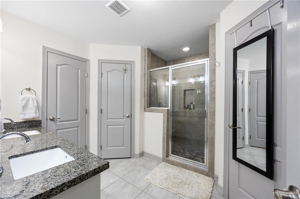 Photo 12 of 3812 Zenaida Avenue
