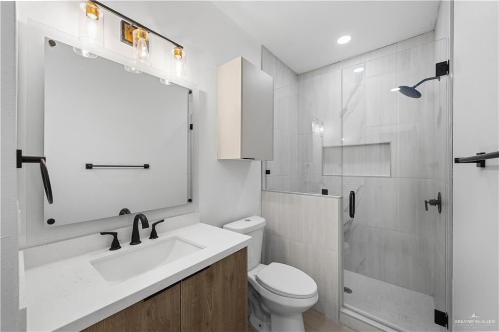 Photo 5 of 2902 Estevan Street #4