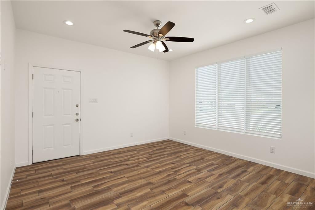 Photo 4 of 2104 San Andrea Street #3