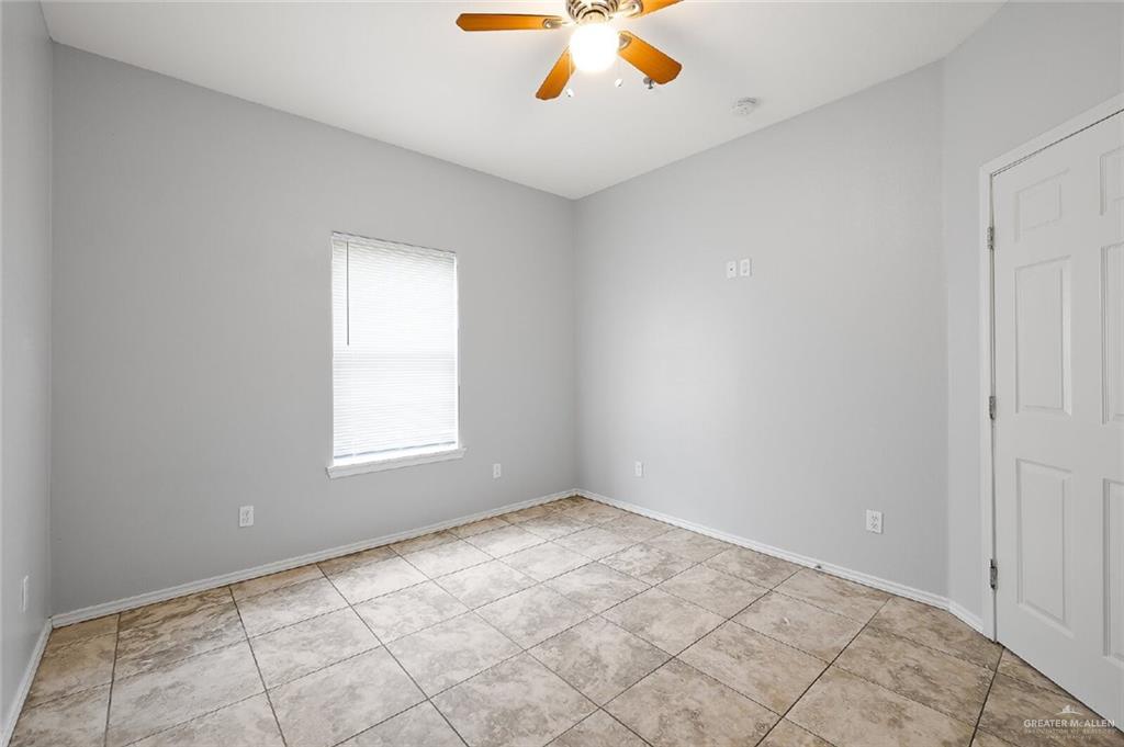 Photo 6 of 416 5th Street #B2