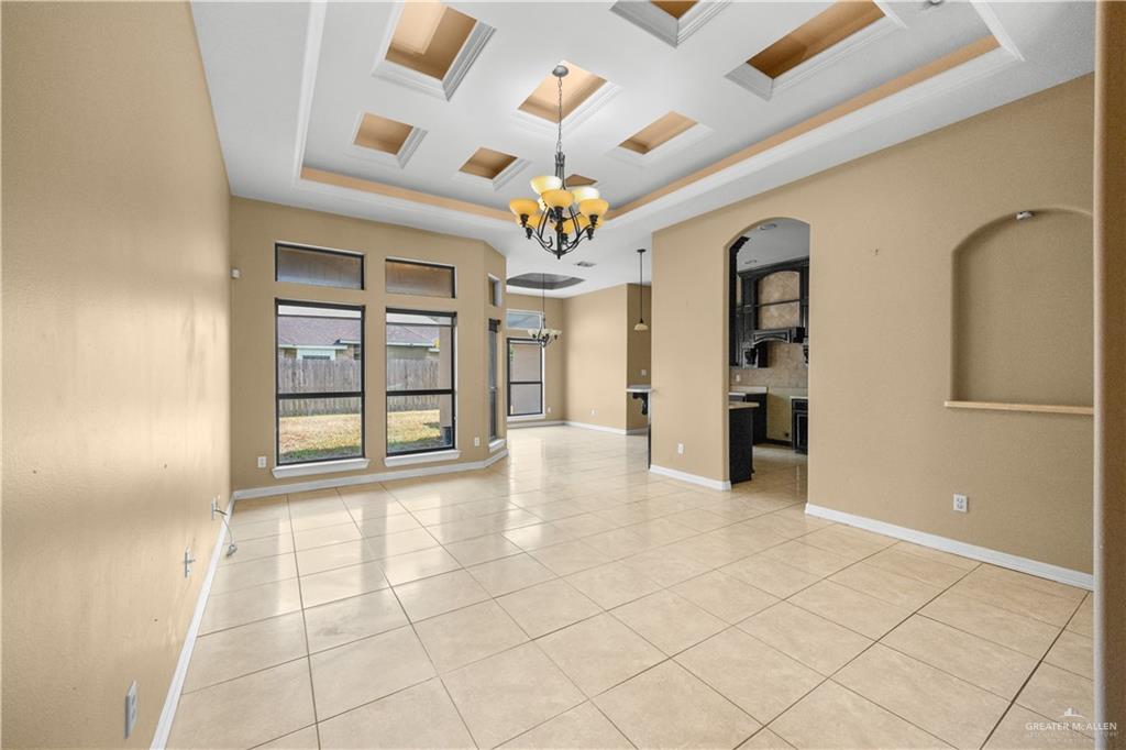 Photo 8 of 4805 La Vista Avenue