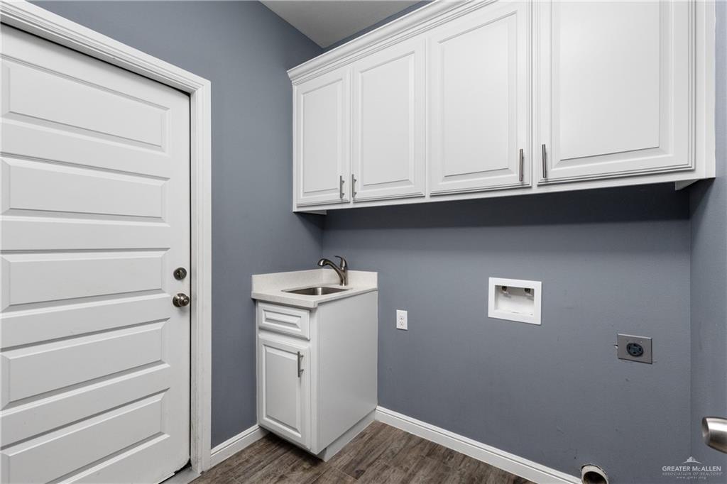 Photo 10 of 5412 Common Lane
